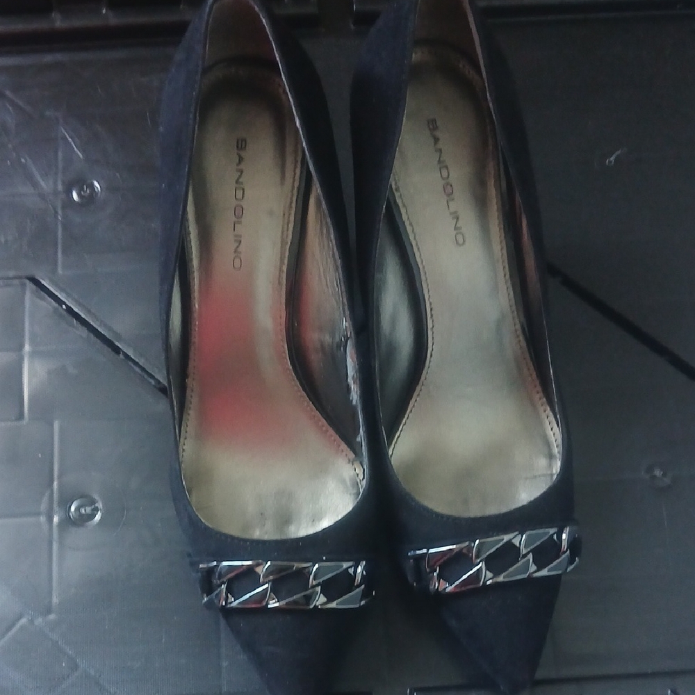 Bandolino Black Heels Classic Pump Style
